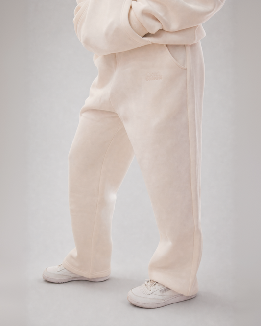 Cloud Eleven Sweatpants - Cloud Dancer - image 01