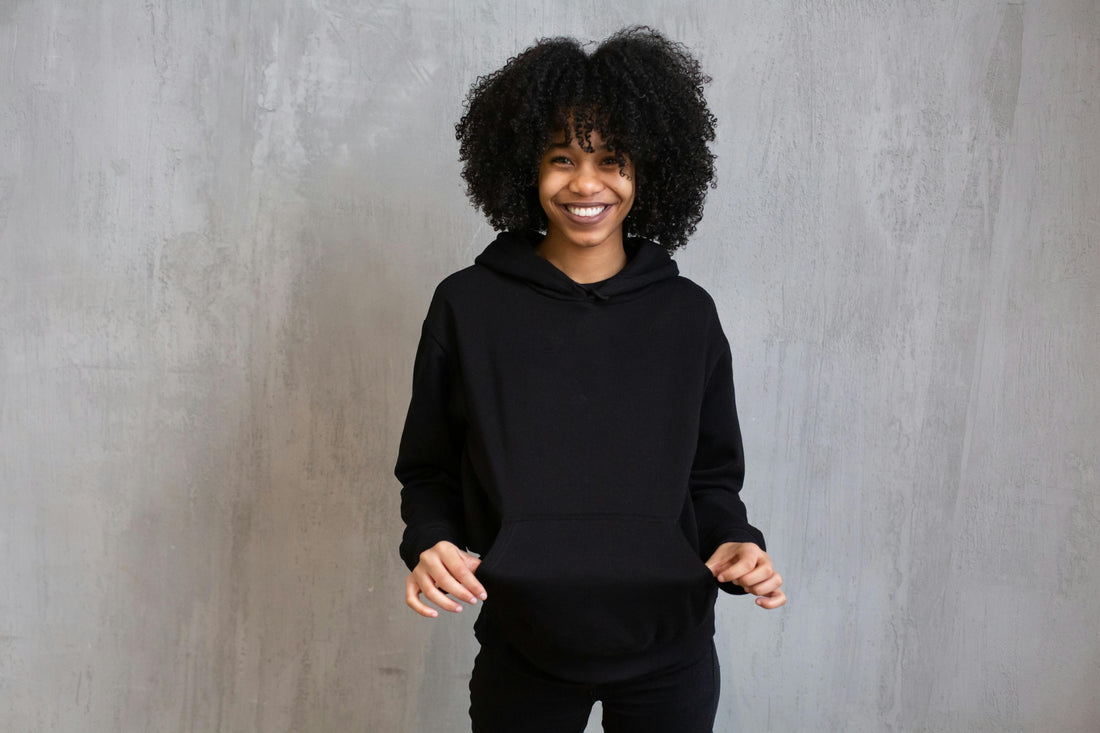 One Hoodie, Two Hands: How Twin Cuffs Support Bilateral Squeezing for Deeper Calm