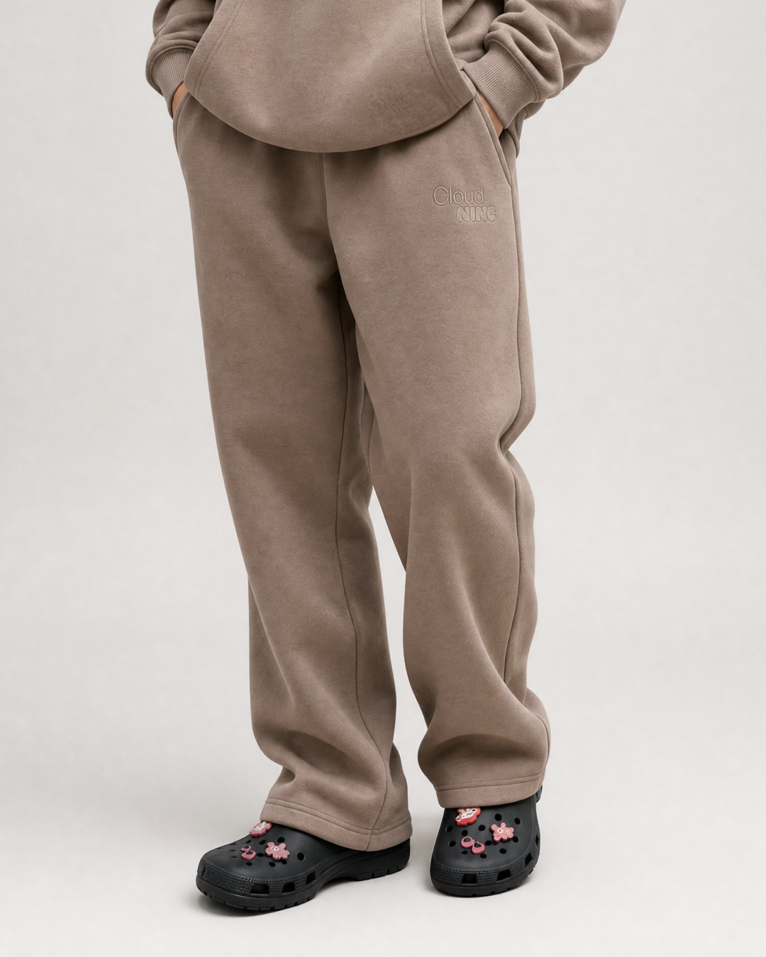 Grounding Sweatpants Bark image 01