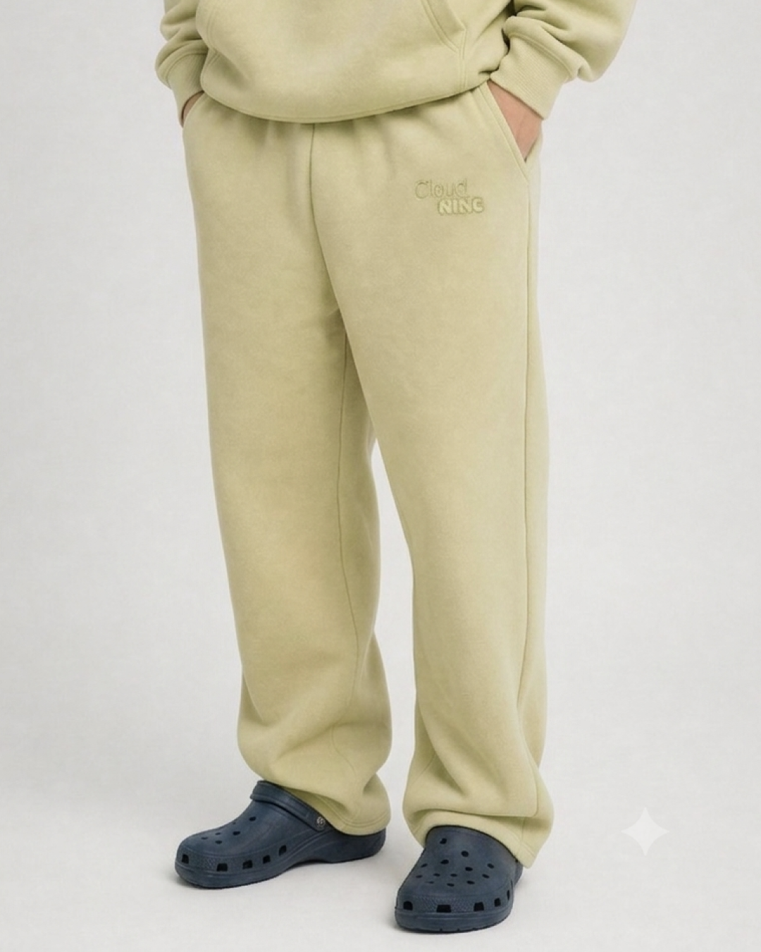 Grounding Sweatpants Olive image 01