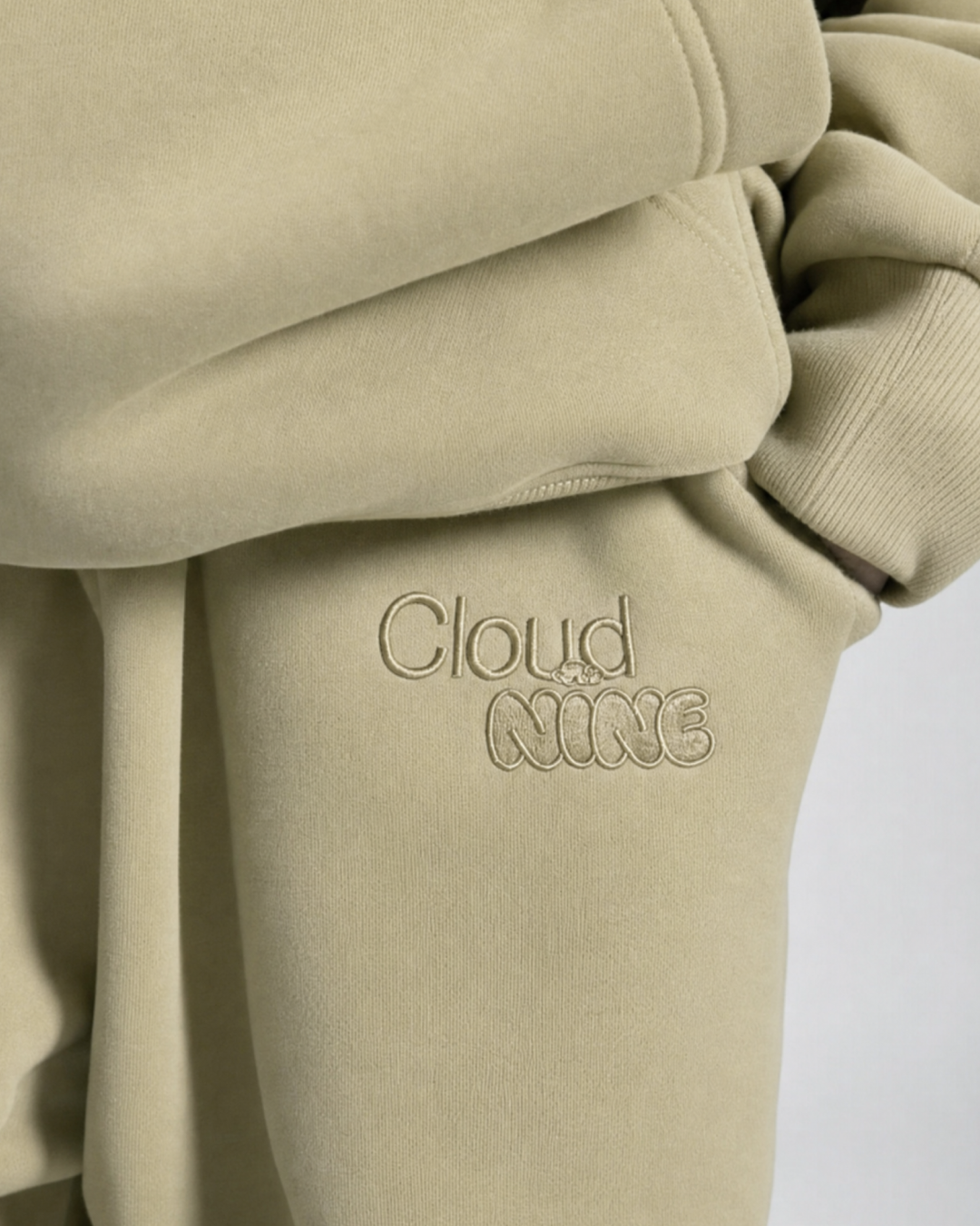 Grounding Sweatpants Olive image 02