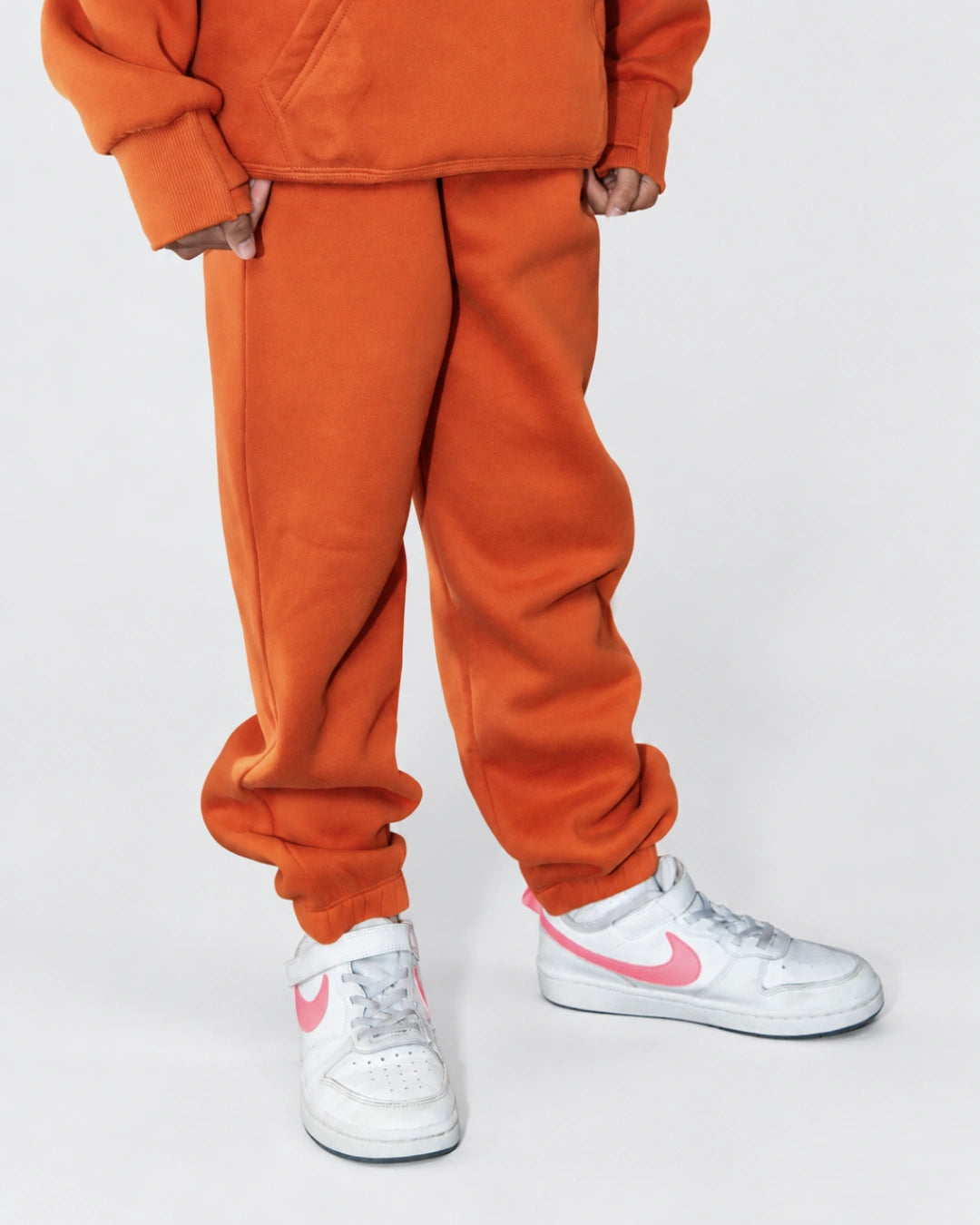 Soothe kids sweatpants in Caramel - Front view